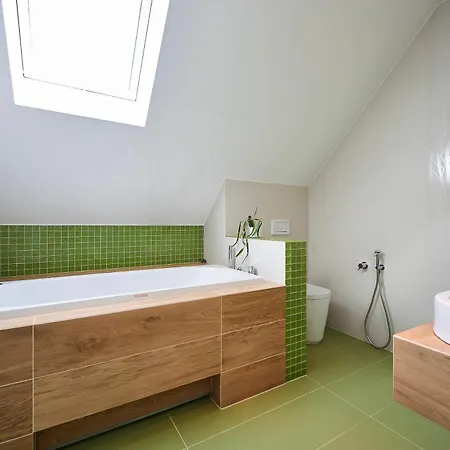 Luxury Baron Fon Fersen Lägenhet *