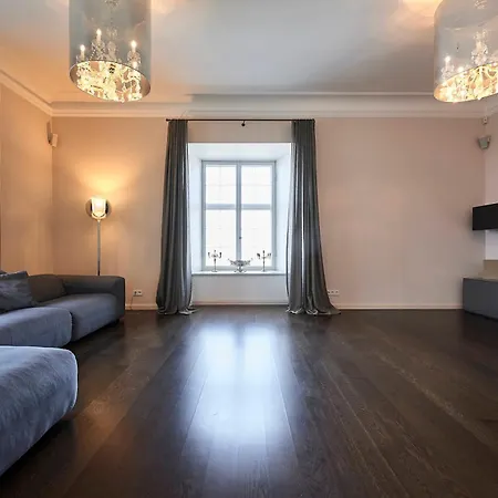 Luxury Baron Fon Fersen *