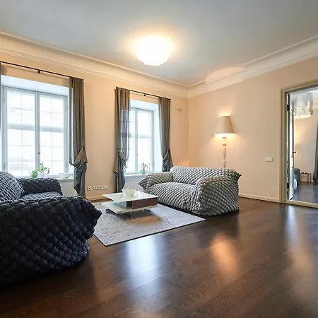 Luxury Baron Fon Fersen Lägenhet *