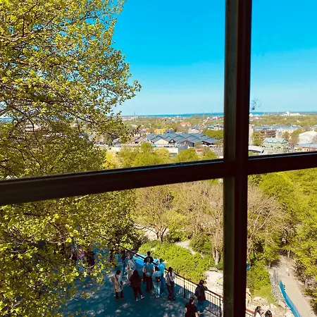 Luxury Baron Fon Fersen